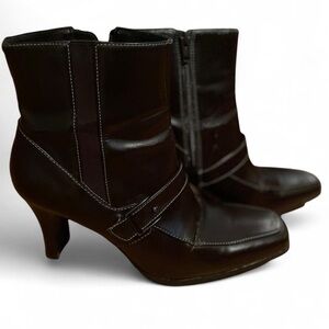 Etienne Aigner Women’s Size 9 Brown Faux Leather Booties
